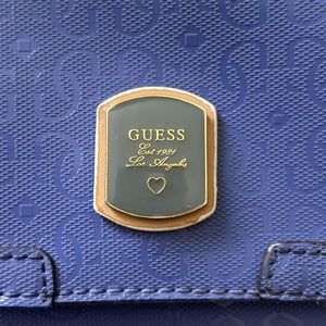 GUESS Periwinkle Crossbody Purse